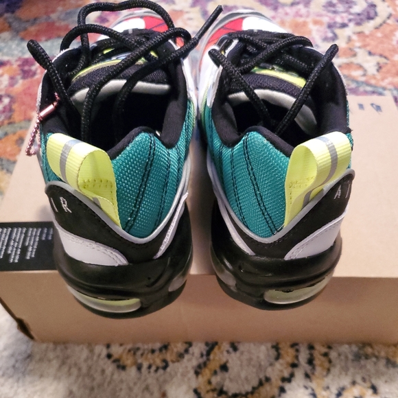 Air Max 98 - Picture 3 of 3